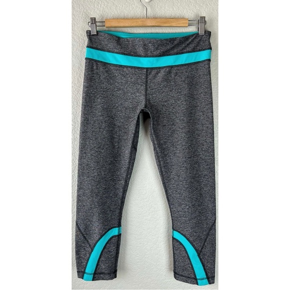 Lululemon Run Inspire Crop II All Luxtreme Heathered Black / Blue Tropics size 8 - Picture 3 of 9